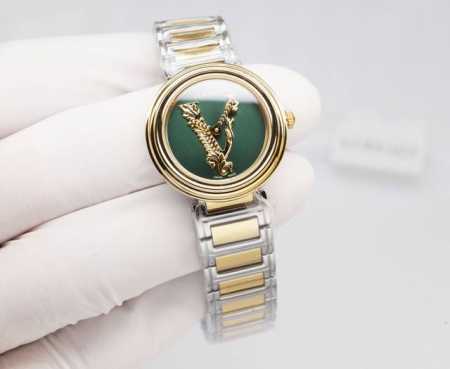 范思哲 Versace 绿色表盘钢带石英女士腕表 28Mm 独特风范 设计出众巴洛克virtus雕饰 每一丝纹理都蕴含着优雅与不不羁浑然天成，蓝宝石镜面，搭载原 - 点击图像关闭