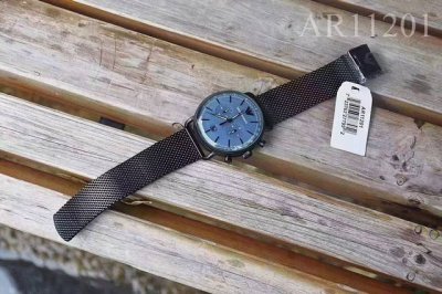 Armani阿玛尼 型号：Ar11201新颖两眼表盘 精钢米兰表带 带日历小窗口 五针多功能商务男表 指针带夜光功能、尺寸：43Mm