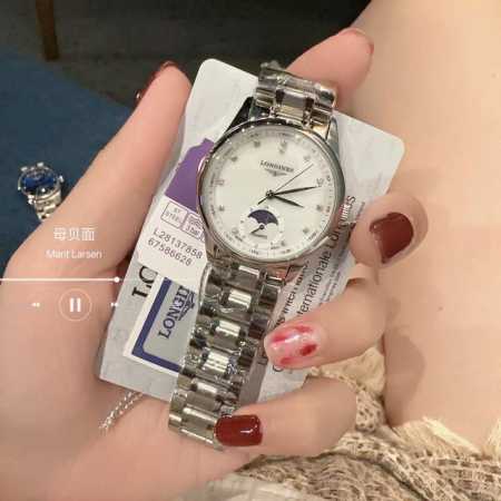 赵丽颖同款 浪琴名匠系列女士腕表。全新浪琴名匠24小时真月相腕表系列。 诠释女性高贵典雅。直径：34毫米尺寸。官方一致6字位月相24小时显示功能。316精钢表带 - 点击图像关闭