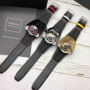 2340配包装Azimuth Gran Turismo 。灵感来源于 赛车，将赛车的凶猛和梦幻般的精神引入。独特外壳轮廓设计来源于复古保时捷911炫耀的曲线。醒