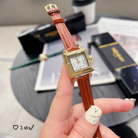 可配礼盒包装 情人节好礼推荐中古店限量款 独家私人定制 圣罗兰ysl，小红书热推款式 伊夫圣罗兰ysl自诞生的那一刻起，就在人们心中留下了色彩缤纷，浪漫高雅的形 - 点击图像关闭