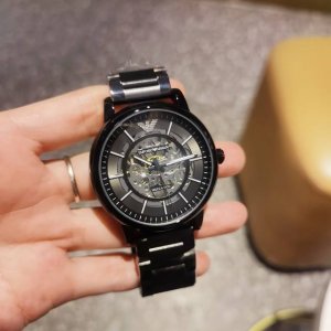 阿玛尼－Emporio Armani优雅男士腕表 ，全自动机械机芯，超强矿物质镜面 ，精刚表带，真空电镀，精密防水，走时精准，直径：45Mm，厚度：13Mm，高