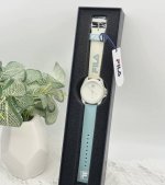 Fila斐乐 秋风阵阵 开学季已到 谢谢麻麻送的开学季礼物 这款蓝白色是我的心头爱 简约大气又不失活泼感 这个牌子无论是知名度还是质量 都是人尽皆知的Nice