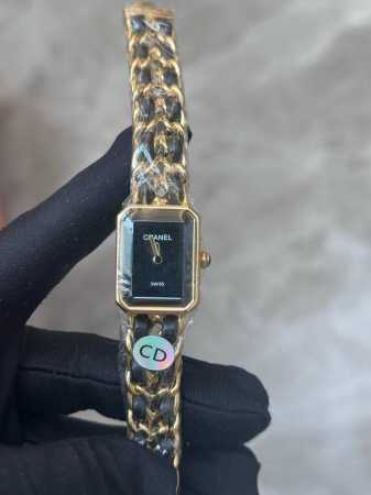 330独家实拍图 chanel Ladies Watch Japanese Movement 香奈儿中古款 方糖女士腕表，日本石英机芯 - 点击图像关闭