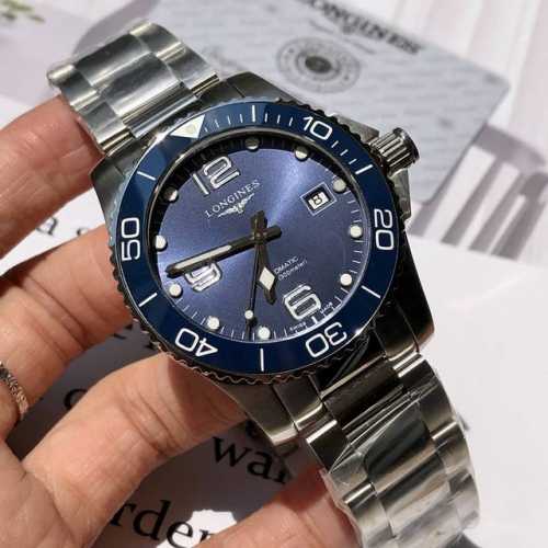 浪琴-Longines，康卡斯潜水系列经典男士机械，浪琴中的水鬼，防水达200米，表径~41Mm，腕表使用精钢表壳，表盘镶嵌阿拉伯数字和时标，Sur-Lumin