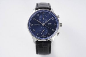 Zf扛鼎新款作品一Iwc万国表葡萄牙系列Iw371615腕表 年大改款葡计 精彩细节 1.精致背透，机芯可一览无余2.新版表扣设计更加舒适精妙3.定制版Cal.
