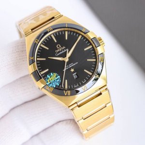 最新爆款热销单品 欧米茄第五代星座陨石面系列男士机械腕表，全新原装尺寸41Mm腕表！全新进口自动机械机芯改装，订制8900机芯原装特别设计。陶瓷圈口，耐磨防刮花