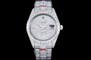 奢华极致满天星版本腕表904精钢打造，密镶顶级美钻，奢华品质的诠释，璀璨夺目，魅力绽放。表壳表链全镶满美钻，金光闪闪，机芯可选择2824机和国产，腕表尺寸42M