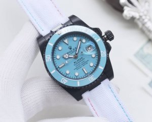 尊享价： 西铁城100 新品 劳力士Rolexblaken蒂芙尼水鬼系列，顶级玩物毒货，不喜欢撞款街表水鬼的你，他绝对是你的知音。用劳力士最经典的潜航系列水鬼作