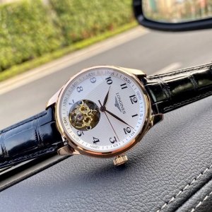 2025秋季，名匠最新陀飞轮 浪琴-Longines 精品男士腕表多功能设计，尊贵大气，绅士风范，卓越品质，热卖全城。采用全自动机械机芯，顶级316精钢表壳，进