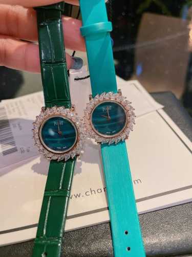 金白同价 伯爵-Piaget 全新高级珠宝系列，18K白金.玫瑰金，镶饰24颗马眼型切割美钻 约3.84克拉 是高级珠宝制作的一大挑战；钻石散发的耀眼光芒，皮带