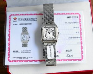 大号，小号 官方叫中号 高端硬货到！表圈镶嵌44颗vs1.1天然真钻，一表一卡联网可查，渠道出口订单！Panthère De Cartier 卡家猎豹手表，不会