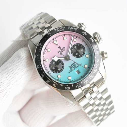 Sj出品 Tudor 帝舵 -碧湾计时型Mr2 Black Bay Chrono 精钢款腕表！ 细致刻画表盘完美对称，纹路清晰、提升质感与美感！采用磨砂及磨光3