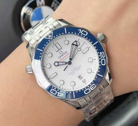 Obl出品最新力作 Omega欧米茄Ω海马 米 原版1比1复刻 尺寸 42毫米 厚度12毫米 机芯 采用独家原装进口定制0反修8800欧米茄至臻天文台机芯 双T - 点击图像关闭