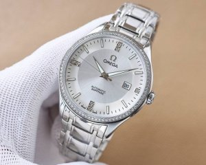 -金 。2630年最新款欧米茄火爆上市！简雅大方，商务必选！搭载原装进口全自动机械机芯， 性能稳定 零返修 ！蓝宝石玻璃双卜镜面！表壳： 釆用316 精钢十超耐