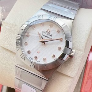 白 金 钻50 钢带包金，最高版本 原装机心欧米伽Omega 型号123.15.27.60.554。四代星座永恒经典款！ 星座系列表壳表带光面款，此款硬货来了，