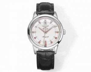 浪琴-Longines 康卡斯系列 经典“独眼龙” “独眼龙”是浪琴于上世纪60年代推出的一款腕表，当属于康卡斯系列。采用金苍蝇刻度和金指针，最具特色的设计便是