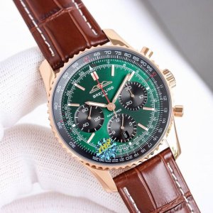 统一价： 百年灵全新航空计时腕表 Navitimer 问世70周年，百年灵以大胆色彩焕新演绎经典腕表。尺寸43Mm，迭代款无疑是地道的航空计时腕表，带有环形飞行