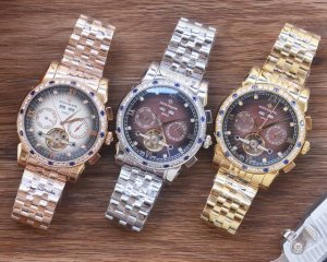 男人挚爱 多功能腕表 最新 ：百达翡丽最佳设计独家首发 类型 ：精品男士腕表 表带 ：316精钢表带 机芯 ：全自动机械机芯 镜面 ：矿物质强化玻璃 更高清 品