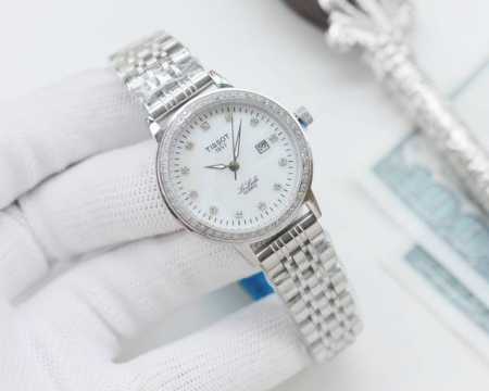 白壳 ，金壳 ，钢带20，陶瓷带20，钻30 品牌：天梭-Tissot 类型：情侣腕表 壳套：顶级版316精钢l 表带：进口小牛皮表带 316L精钢表带 机芯： - 点击图像关闭