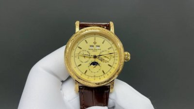 百达翡丽 铁划银钩 苍劲有力 高颜值新品 古朴。复古。精湛的工艺！ 年度最佳典藏之作 百达翡丽古典超级复杂多功能 万年历功能腕表 团队历时两年多精心设计，不计成