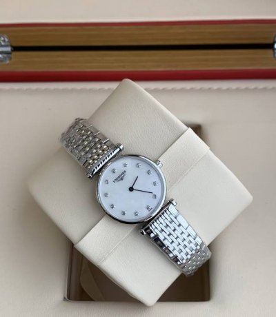 浪琴嘉岚系列，石英机芯女士腕表，表径24Mm，整表全精钢材质，白色珍珠贝母盘面，钻石刻度，公价16640，全套附件齐全，型号：L4.209.4.87.6#
