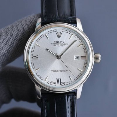 金壳+50 火爆上市最新款劳力士Rolex 实拍图 商务系列，全表采用316L精钢，高档大气！316L精钢打造完美多边形弧度表壳！搭配进口蓝宝石玻璃，意大利防水