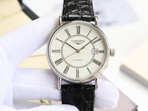 浪琴-Longines 瑰丽系列 多次反复修缮至完美 极致严格的质量保证。 确保采用原版式抛光和拉丝工艺，高硬度水晶镜面，更加透彻明亮，文字，典雅的精髓奥妙 全