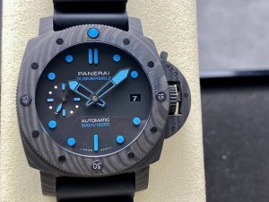 Vs 沛纳海碳纤维Pam960 小尺寸 42Mm全自动机械