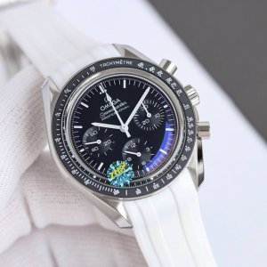 统一价 全新Omega欧米茄登月超霸310.63.4 .02 1 专业月球表 超霸故事的核心是被阿姆斯特朗带上了月球 手表被留在了太空舱里 表壳材质为进口316
