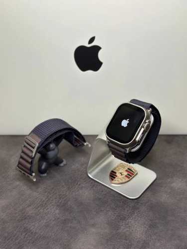 苹果Apple Watch Ultra2 智能手表 原壳料开模 外观尺寸跟原装一样看不出假 原装Oled液晶屏 黑边跟分辨率跟正品一样 目前最屌 49Mm钛金边