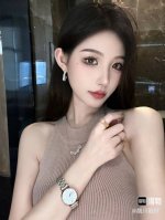 Armani 阿玛尼满天星女士手表型号表盘直径32Mm