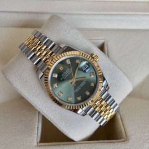 顶级复刻批 配盒 劳力士rolex女款蚝式日志型腕表！三码合一！新版本！表壳直31毫米。采用904L不锈钢来锻造，具备高抗腐蚀性。搭配劳力士定制版2236蓝游丝