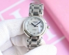 统一 钻100 Longines、浪琴心月系列机械女款 1:1的外观28毫米尺寸.搭配精磨2671全自动机芯.表壳精选精钢材质.表圈独特设计玲珑有致.搭配五链环