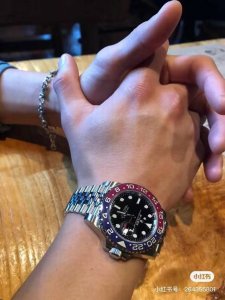 可乐圈表盘40Mm 现在价格P几乎溢价一倍啦 上手无敌！