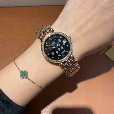 Omega Omega 欧米茄蓝宝石玻璃 美美镶钻 尺寸 33Mm 厚度 10Mm 质量非常好大写的漂亮独家爆卖首发 超级百搭无敌好看 316实心精钢 原装扣子