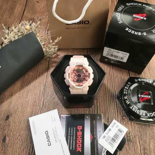 最高版本！！原单卡西欧ga 女神浅粉 ，45度自动抬手亮灯功能，G-Shock--经典防震表盘设计，超强防水，入水表盘透明强大功能，吊牌二维码配齐，可扫码！！！