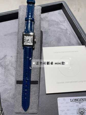 皮带光圈 钻圈 爱了爱了 迷你 戴卓小方格 到货啦 小巧而精致的表壳 纯粹柔和的线条 这一定是你首饰手表柜中不可或缺的一枚Mini新宠 尺寸 21.529 - 点击图像关闭