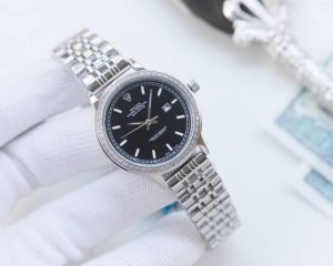 白壳 ，金壳 ，钢带20，陶瓷带40 品牌：劳力士-Rolex 类型：情侣腕表 壳套：顶级版316精钢L 表带：316L精钢表带 进口小牛皮表带 机芯：原装进口