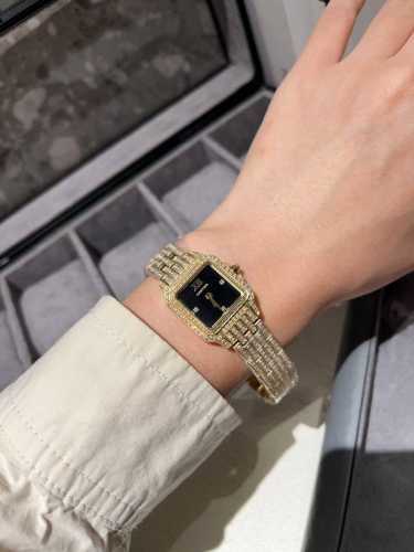 光圈 钻圈 。双排钻 满钻470 Panthère De Cartier 2024 Blackstone Middle Size: Width 27Mm Len