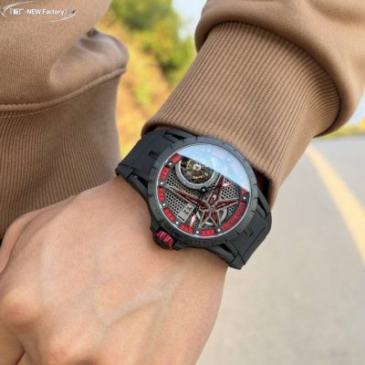 上手 新厂-New Factory』罗杰杜彼王者竞速倍耐力单行陀飞轮#全镂空背透高级感型号分别：Rddbex0815、Rddbex0817腕表，这款腕表极具罗杰