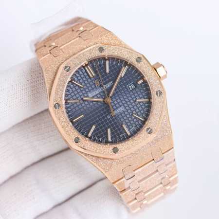 顶级复刻 白霜 1 金霜 1 爱彼 Ap 皇家橡树霜金版 41Mm R39 震撼上线：剔除机芯甲板多余部分，使之变得更加镂空 成就钢表巅峰 实力演绎 卫冕“钢” - 点击图像关闭