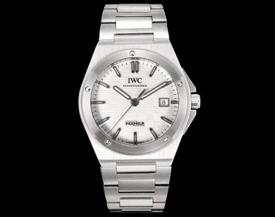 Bls Factory Iwc万国工程师系列腕表Re8没有任何特殊功能，仅三针和日期显示，毫不遮掩、淋漓尽致地展现工程师系列的奢华运动气息 机芯 Bls出品仍然