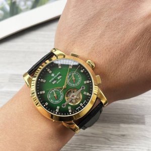 复杂时计 奢华大气 经典新品 震撼上市 最新 ：百达翡丽多功能精品 大飞轮设计 类型 ：精品男士腕表 表带 ：真牛皮表带 机芯 ：高端全自动机械机芯 镜面 ：矿