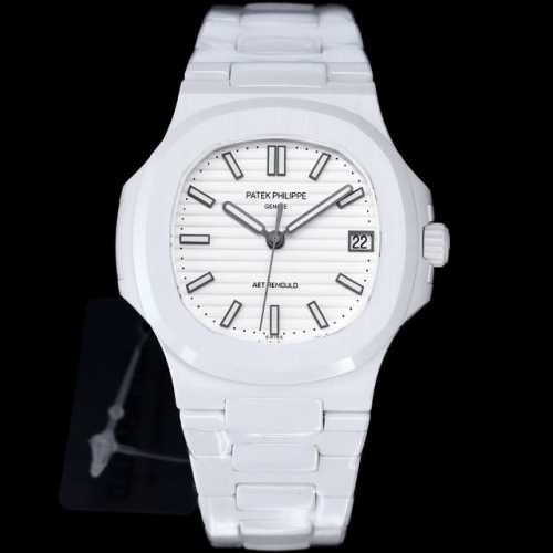 Aet 陶瓷 Tiffa 5711鹦鹉螺』 Patek Philie 陶瓷制作表壳与表带，已经赢得了一大波欢心和满满的期待，整体感觉：自然、高极，极致色调，应该