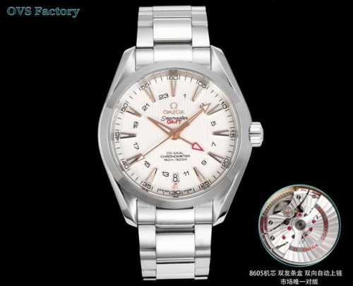 白 -金 钢带+100。 Ovs 海马150 米Gmt 搭载全新1:1一体机芯。尺寸43Mm全新上市！1:表盘：以游艇 “柚木”板为素材 设计独特条纹表盘 Gm