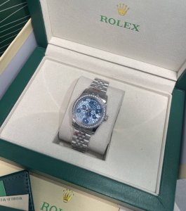 白钻 金钻 劳力士－Rolex 款式: 日志女装机械腕表 机芯: 进口西铁城 原装机 镜面：蓝宝石玻璃镜面 表壳: 316L精钢壳套 表带: 实芯5珠精钢表带