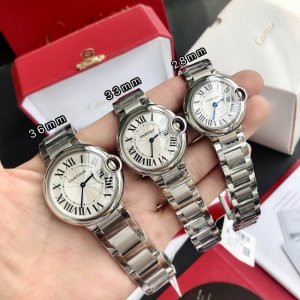 卡地亚蓝气球石英款 尺寸28Mm 33Mm 36Mm。 目前全球最火的款式之一。自戴送礼最强首选！价格P跟白捡没两样，底盖，吊牌，保卡，三码合一！最高版本 最好