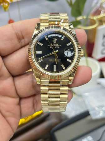 劳力士星期日志型40Mm 黑冰糖 Dd 1 蓝宝石镜面 日历2.5倍放大镜 效果同步原版 2蚝式表壳结构 一体中层表壳 旋入式底盖及上链表冠 3结构尺寸厚度同步 - 点击图像关闭