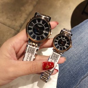 浪琴-Longines 经典情侣对表，拱形玻璃镜面 316精钢表带，搭载进口石英机芯，尺寸：男40Mm 女32Mm，厚度12Mm，经典重塑，非凡魅力。